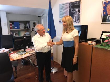 Таня Димитрова се срещна с директора на информационното бюро на Европарламента в Милано