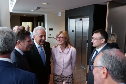 Министрите на външните и вътрешните работи участваха в среща за миграцията в Париж