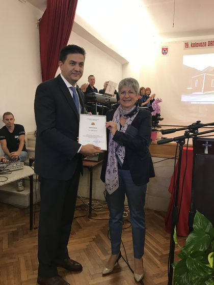 Посланик Цветкова участва в празненствата по случай Деня на община Крешево