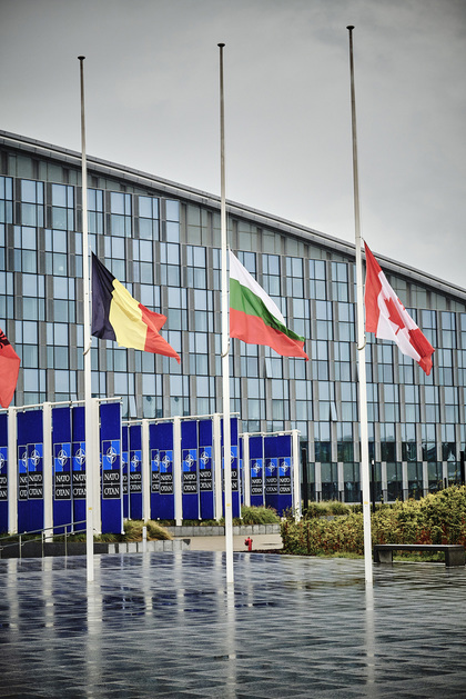 Държавите-членки на НАТО отдават почит на жертвите от терористичните атентати в САЩ на 11 септември 2001 г.