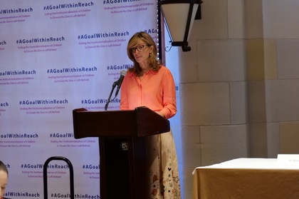 Екатерина Захариева в Ню Йорк: България намали с 90 на сто децата в институции