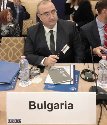 Ambasadori i Bullgarisë Momchil Raychevski mori pjesë në Konferencën e Mesdheut të OSBE-së në Tiranë 