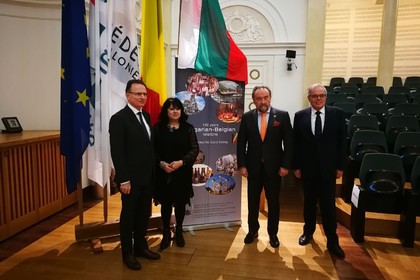 Посланик Добрева откри изложба в Лиеж по случай  140 г. българо-белгийски дипломатически отношения 