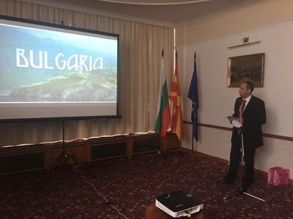 Посланик Ангел Ангелов представи България на благотворително матине, организирано от посолството в Скопие 