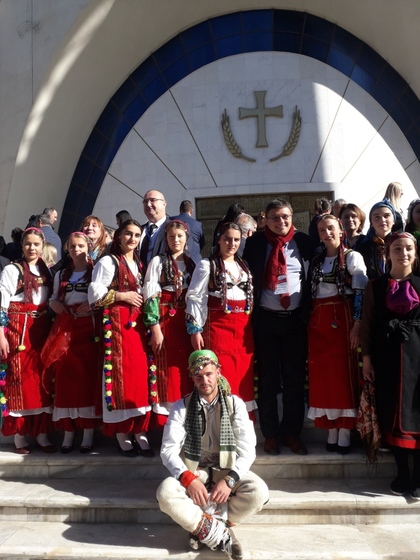 Fëmijët e komunitetit bullgar në Shqipëri për herë të parë në një skenë në Tiranë
