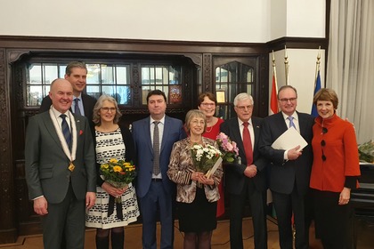 Кралският комисар за Фризия и петима изявени нидерландски граждани бяха наградени за приноса им за развитието на двустранните отношения на България и Нидерландия
