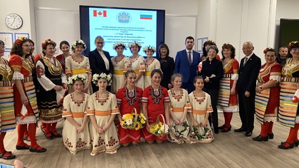 Българин ще получи възможността да стане част от екипа на канадски сенатор