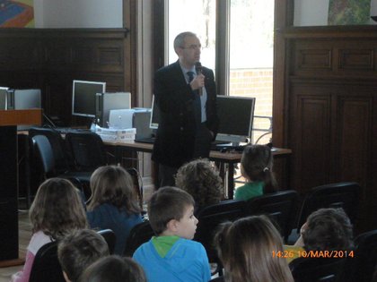 Посланик Димитър Цанчев се срещна с децата от българската секция в Европейското училище