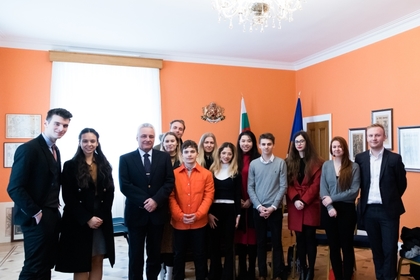 Посланик Марин Райков проведе среща със студенти от King's College London