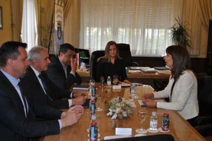 Среща на посланик Таня Димитрова с областния управител на Задарска област 