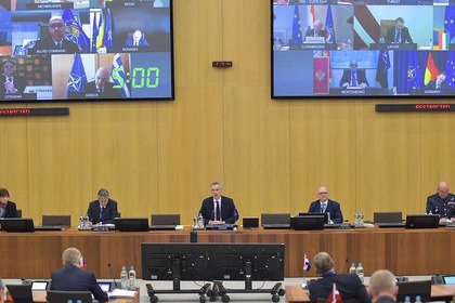 НАТО проведе първата министерска среща чрез видеоконферентна връзка