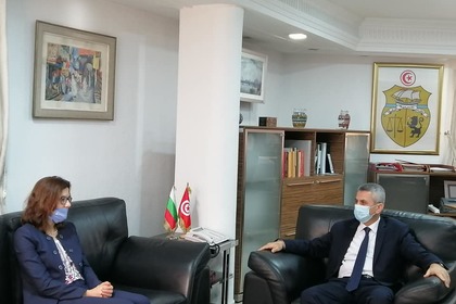 Посланик Гергова проведе среща с министъра на висшето образование и научните изследвания на Тунис