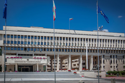 Консулската служба на посолството възстановява редовния прием на граждани от 18 май