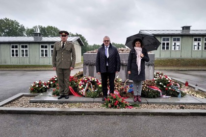 Мисията ни във Виена отдаде почит на жертвите на националсоциализма в бившите концентрационни лагери Маутхаузен и Гусен