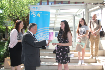 Заместник-министър Люцканов поздрави отличените в националния конкурс "Плакат-Костадин Отонов"