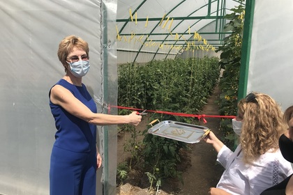 Ambassador Pavlova participated in the opening of a greenhouse built with the support of Bulgaria