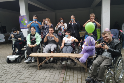 Посланик Ангел Ангелов предостави хуманитарна помощ за 32 семейства в Деня на децата с церебрална парализа