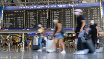 Германия въвежда задължителна предварителна регистрация за пристигащите от рискови региони 