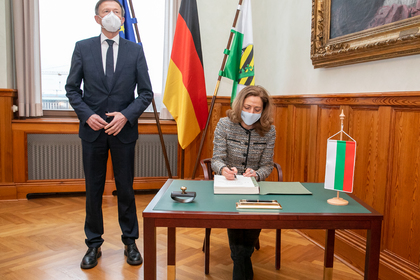 Die Botschafterin Elena Shekerletova hat einen Antrittsbesuch im Freistaat Sachsen abgestattet