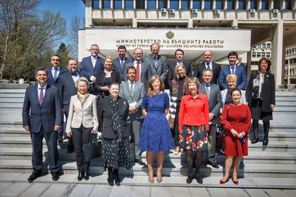 Екатерина Захариева благодари на посланиците от ЕС за отличното сътрудничество през изминалите 4 години