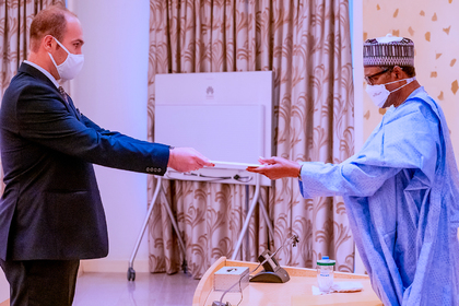 Посланик Янко Йорданов връчи акредитивните си писма на президента на Нигерия