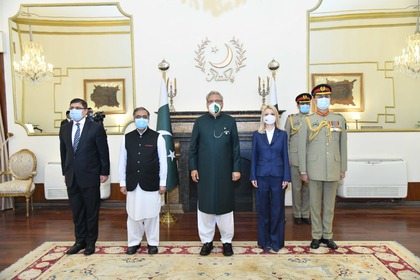 Посланик Ирена Ганчева връчи акредитивните си писма на президента на Пакистан 