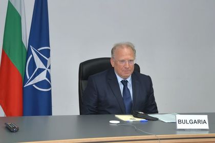 Министрите на външните работи и министрите на отбраната на страните-членки на НАТО проведоха видеоконферентни срещи в подготовка на съмита на Алианса