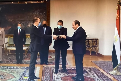 Посланик Катрачев връчи акредитивни писма на президента на Египет