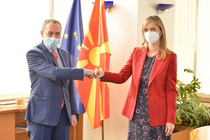 Посланик Ангел Ангеловпроведе среща с гуверньора на Народната банка на Република Северна Македония