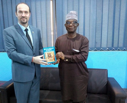 Посещение на посланик Йорданов в Новинарската агенция на Нигерия