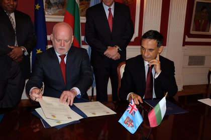 Установяване на дипломатически отношения между Република България и Република Фиджи 