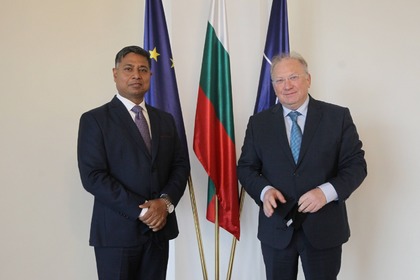 Министър Стоев прие посланика на Индия Санджай Рана