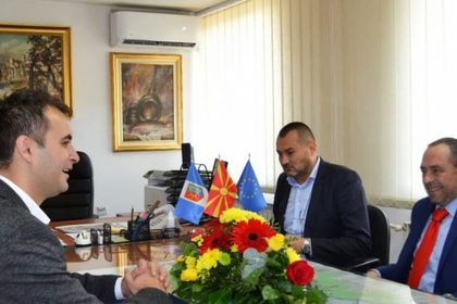 Посланик Ангел Ангелов се срещна с новоизбрания кмет на община „Гьорче Петров“