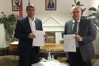 Посланик Христо Гуджев подписа приемо-предавателен протокол за успешното завършване на проект „Подобряване на лечебните заведения за спешна интервенция“, финансиран от България 