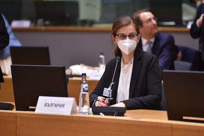 Министър Теодора Генчовска: България подкрепя европейската перспекитва на Украйна