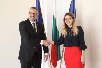 Deputy Minister Velislava Petrova received the Ambassador of Australia to Bulgaria Arthur Spiro
