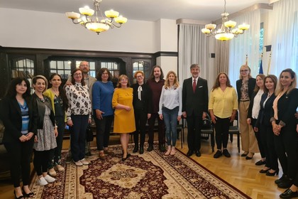  Посланик Димитров проведе среща с ръководствата на българските неделни училища в Кралство Нидерландия