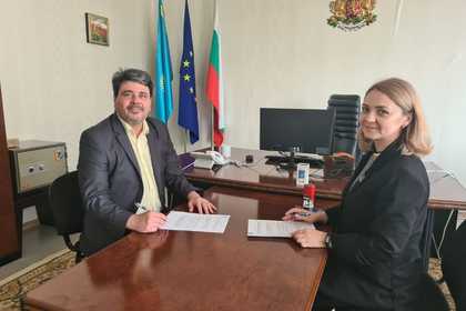 Подновяване на сътрудничеството между посолството и VFS Казахстан 