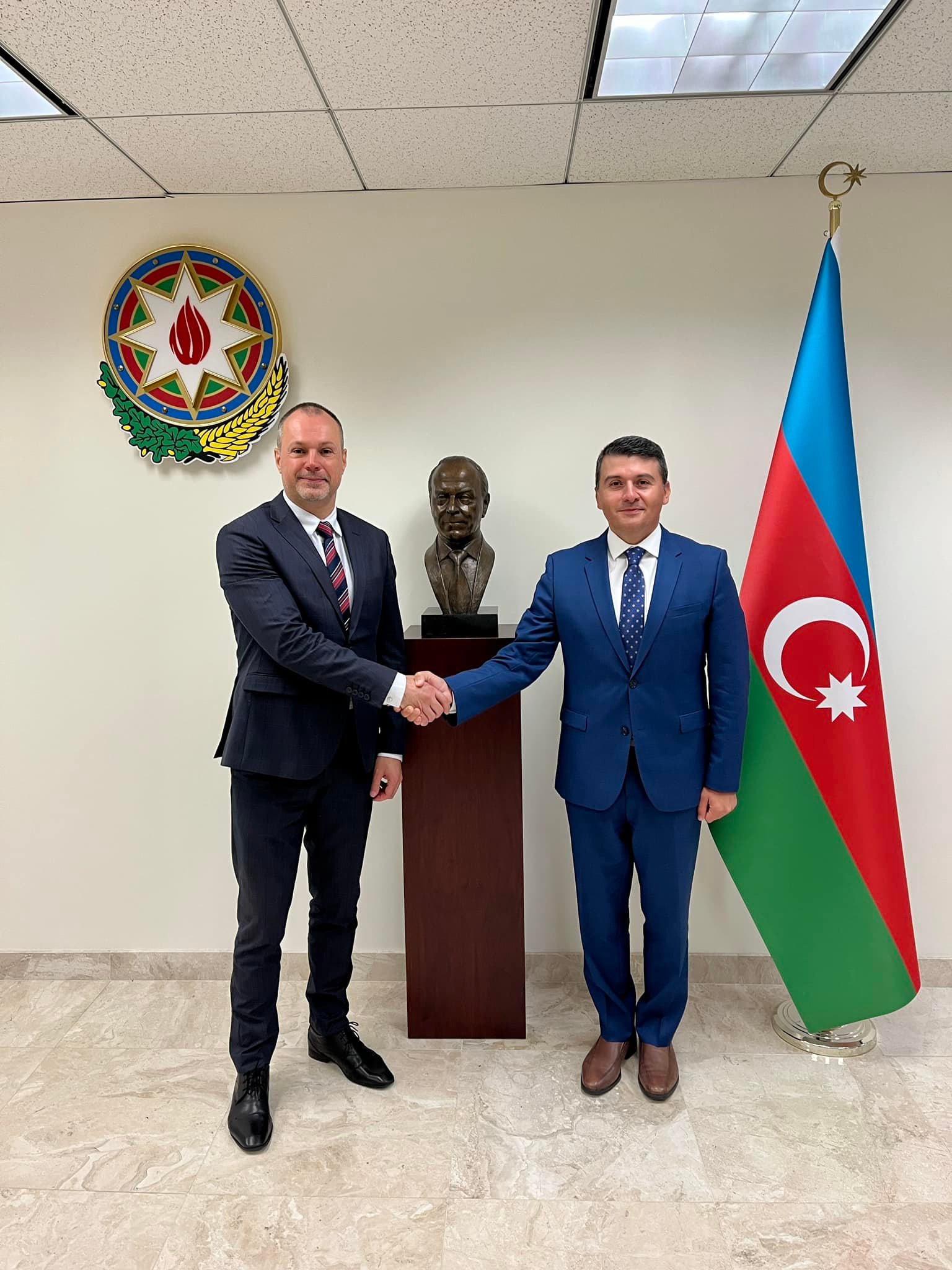 Среща на генералните консули на България и Азербайджан