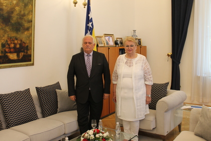 Посланик Валери Йотов проведе куртоазна среща с министъра на външните работи на Босна и Херцеговина Бисера Туркович