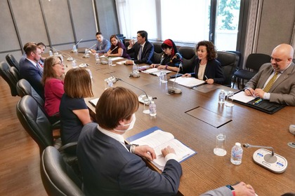 Заместник-подсекретарят в Департамента по вътрешна сигурност на САЩ Кели Ан Буриси бе приет в МВнР