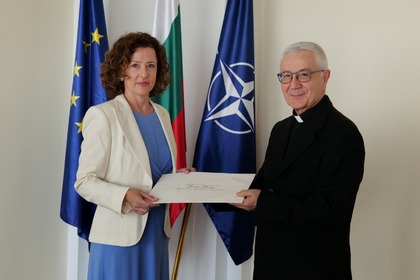 Deputy Minister Irena Dimitrova accepted copies of the Letters of Credence of the newly appointed Apostolic Nuncio to Bulgaria  