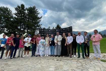Teodora Genchovska presented the cup to the Minister of Foreign Affairs in the 13th Diplomats and Friends golf tournament