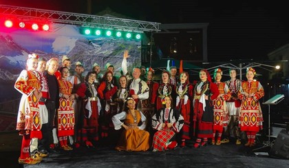 Илия Луков представи народни песни и танци от България и Албания в градовете Корча и Елбасан