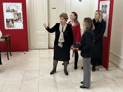 Изложбата „Богатство от цветове и традиции“ беше открита в старата столица на Черна гора - Цетине