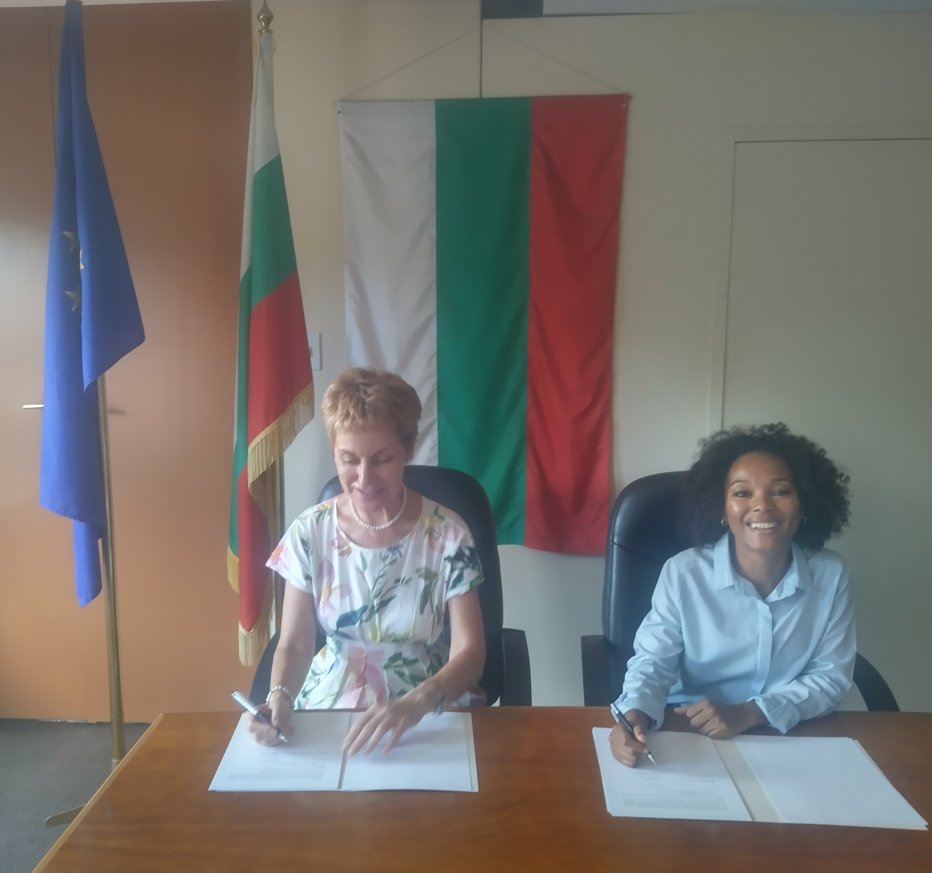 Споразумение за предоставяне на безвъзмездно финасиране по линия на българската официална помощ за развитие с представител на неправителствена организация “Canon Collins Trust“