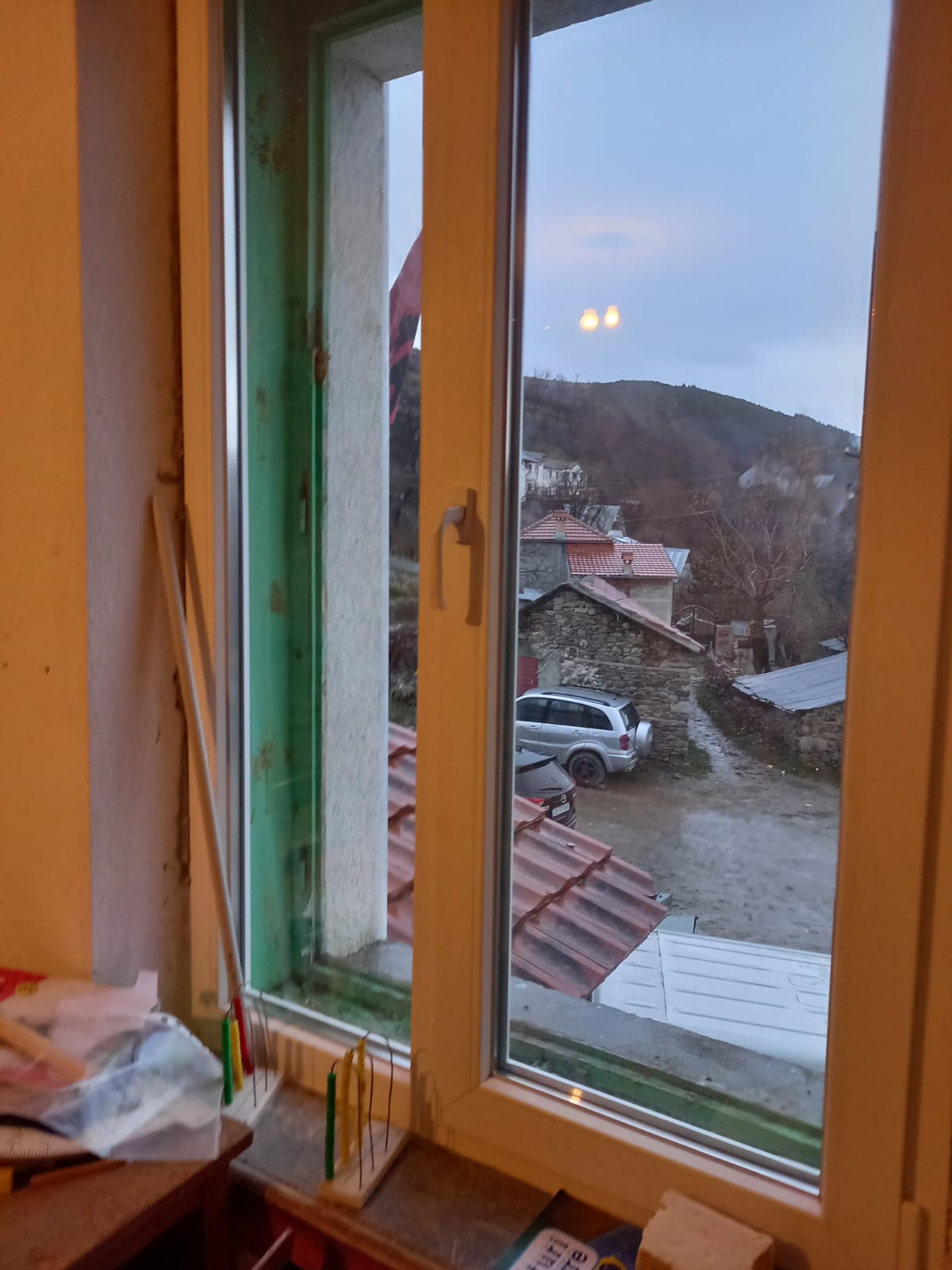България спомогна реконструкцията на училището в Борйе