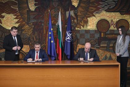 MFA and UNWE sign Memorandum of Understanding to deepen cooperation between the two institutions