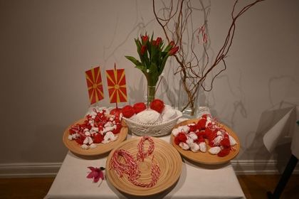 Съвместна инициатива на посолствата на България, Румъния, Молдова и Северна Македония в Стокхолм за представяне на обичая за размяна на мартеници като символ на пролетта