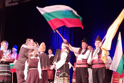 Български фолклорни ансамбли участваха във фестивала „Международен приятелски сбор за народни танци и музика“ в Белград 